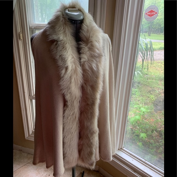 Divas Limited Jackets & Blazers - Faux Fur 🍁🍂Wrap